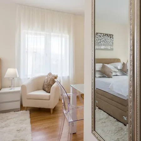 Apartment Mise Luxury Kastela