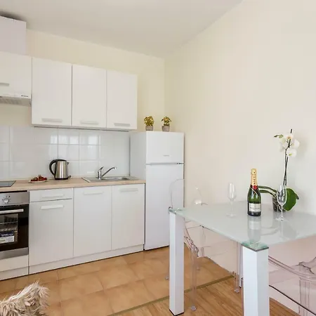Mise Luxury Apartment Kastela
