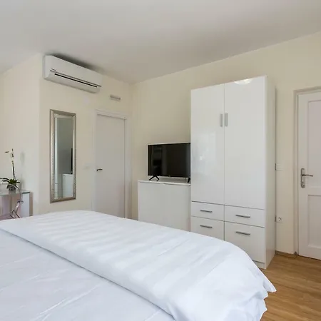 Apartment Mise Luxury Kastela