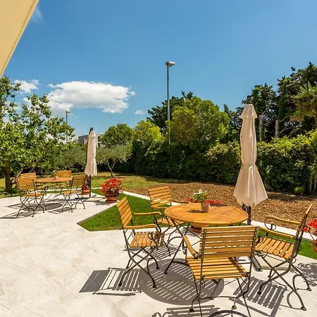 Mise Luxury Apartmán *